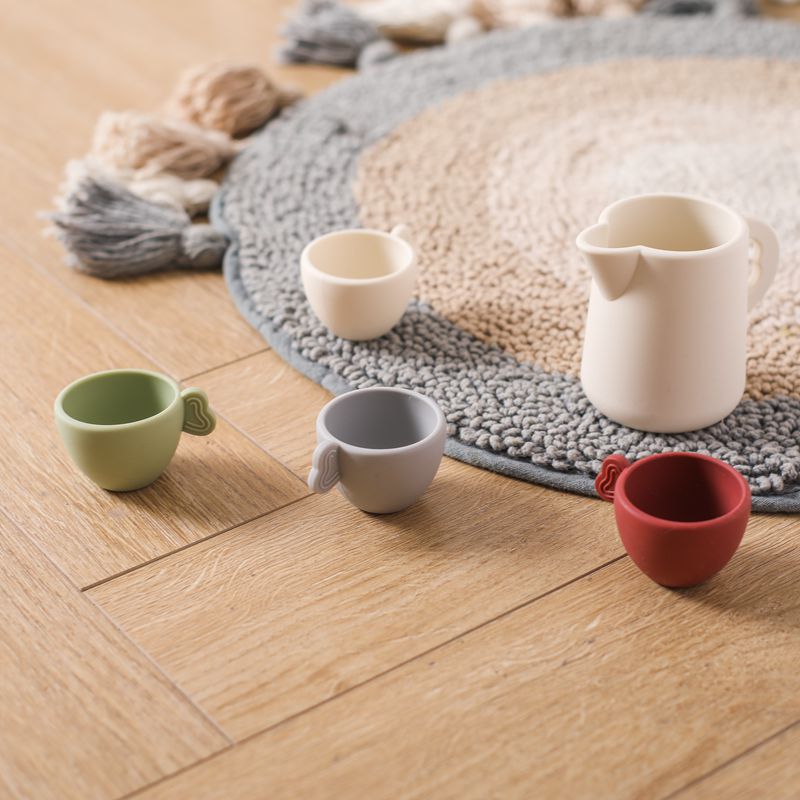 Juego de té de silicona y madera