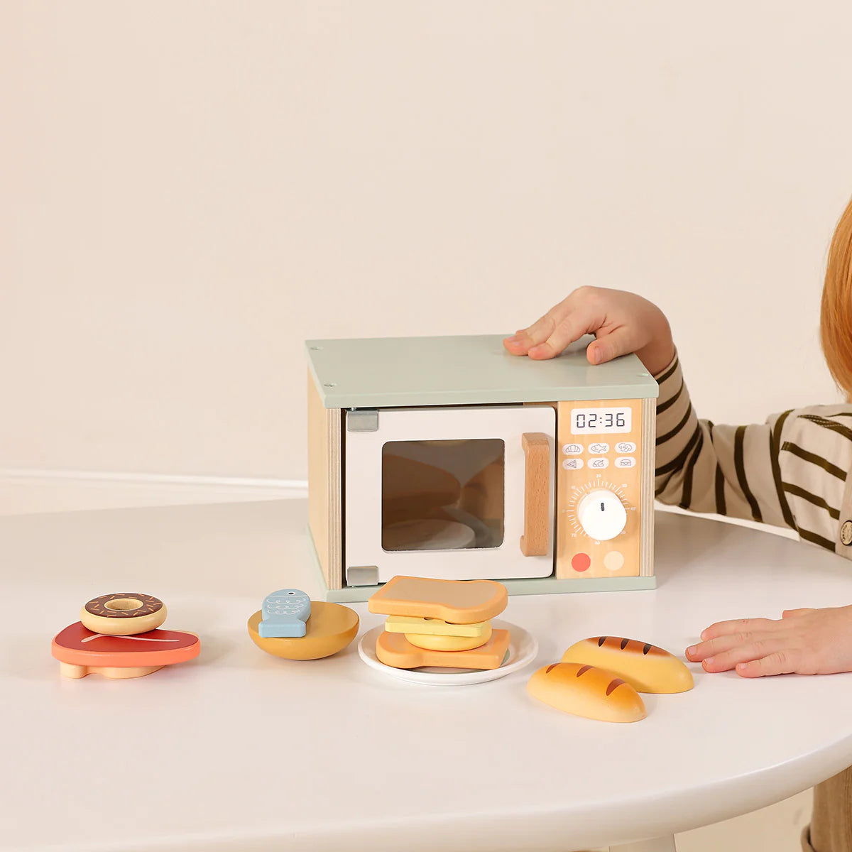 Microondas de Madera Infantil para Cocinita Montessori