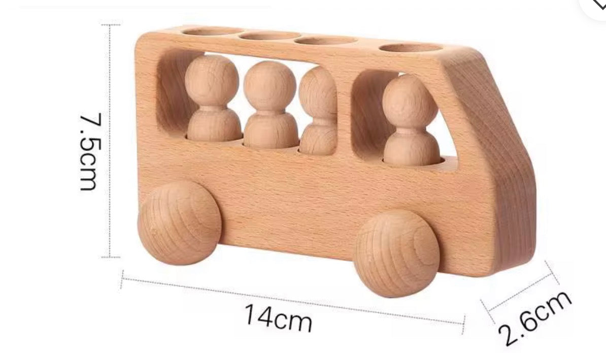 Autobús Montessori con Pegdolls